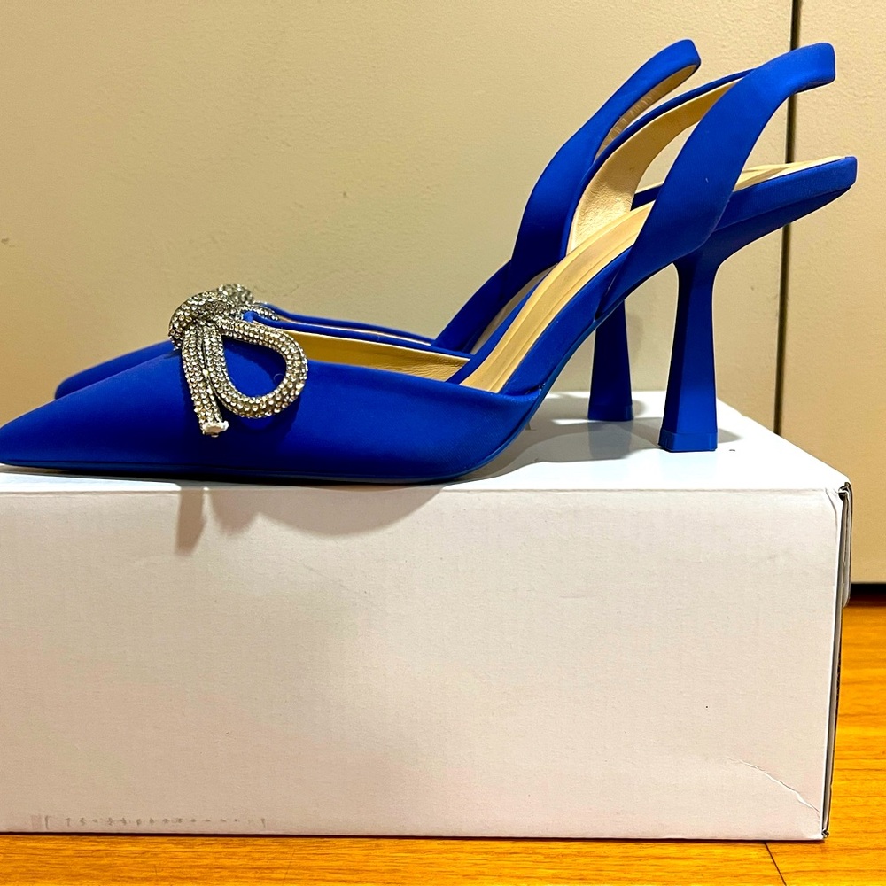 Sleek and stylish Zara blue shoes.